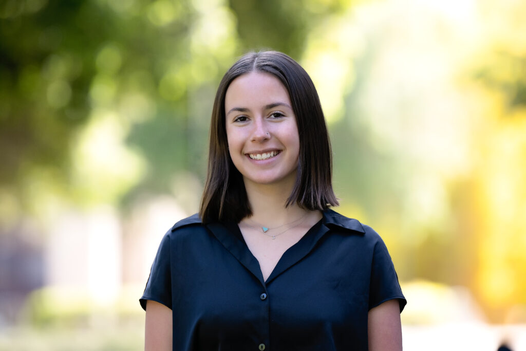 Photo of Julia Flora, BS
